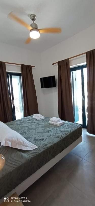 Paros-Memories-Neubau-Villen, Sportpool Aspro Chorio Ngoại thất bức ảnh