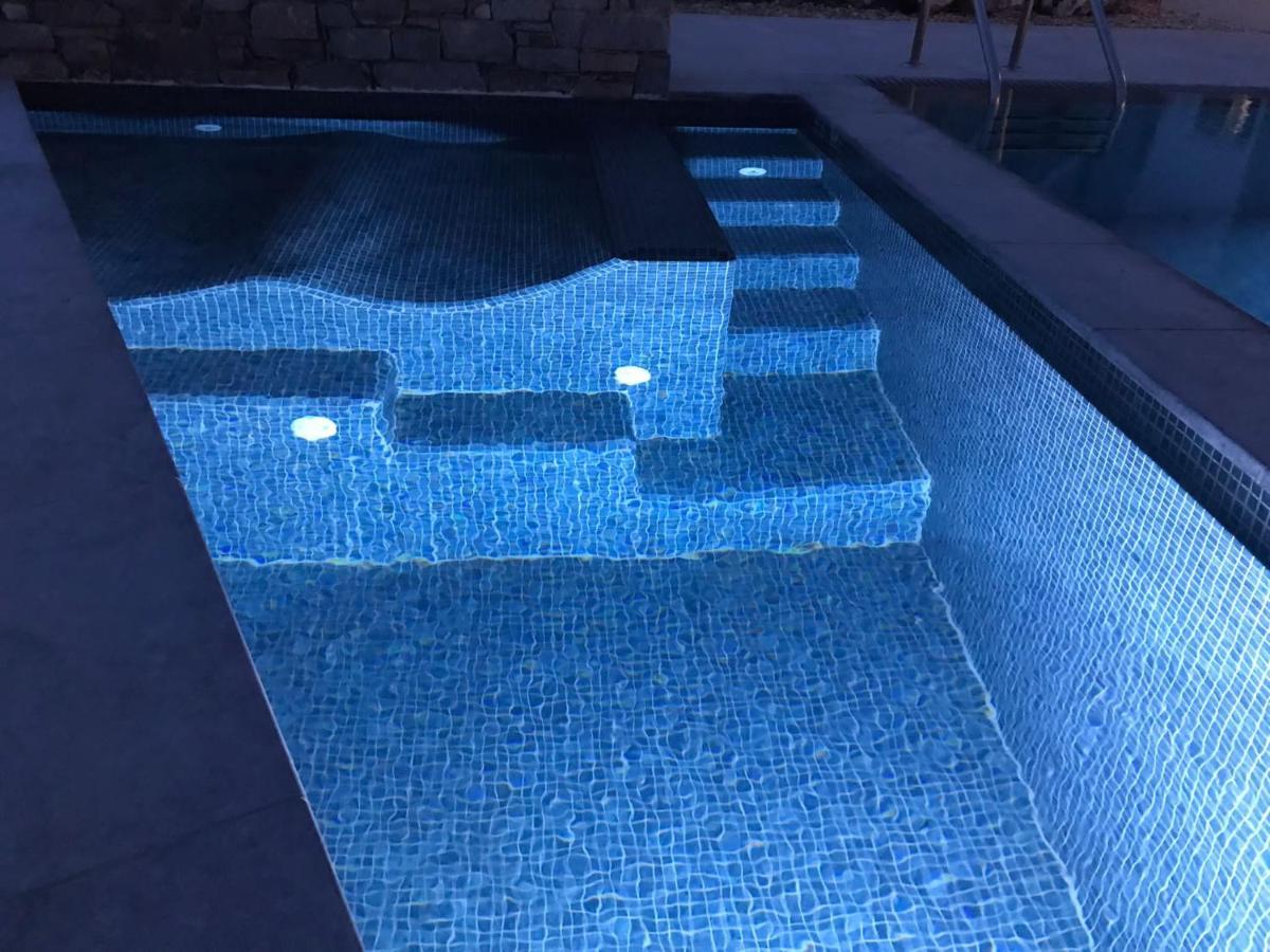 Paros-Memories-Neubau-Villen, Sportpool Aspro Chorio Ngoại thất bức ảnh